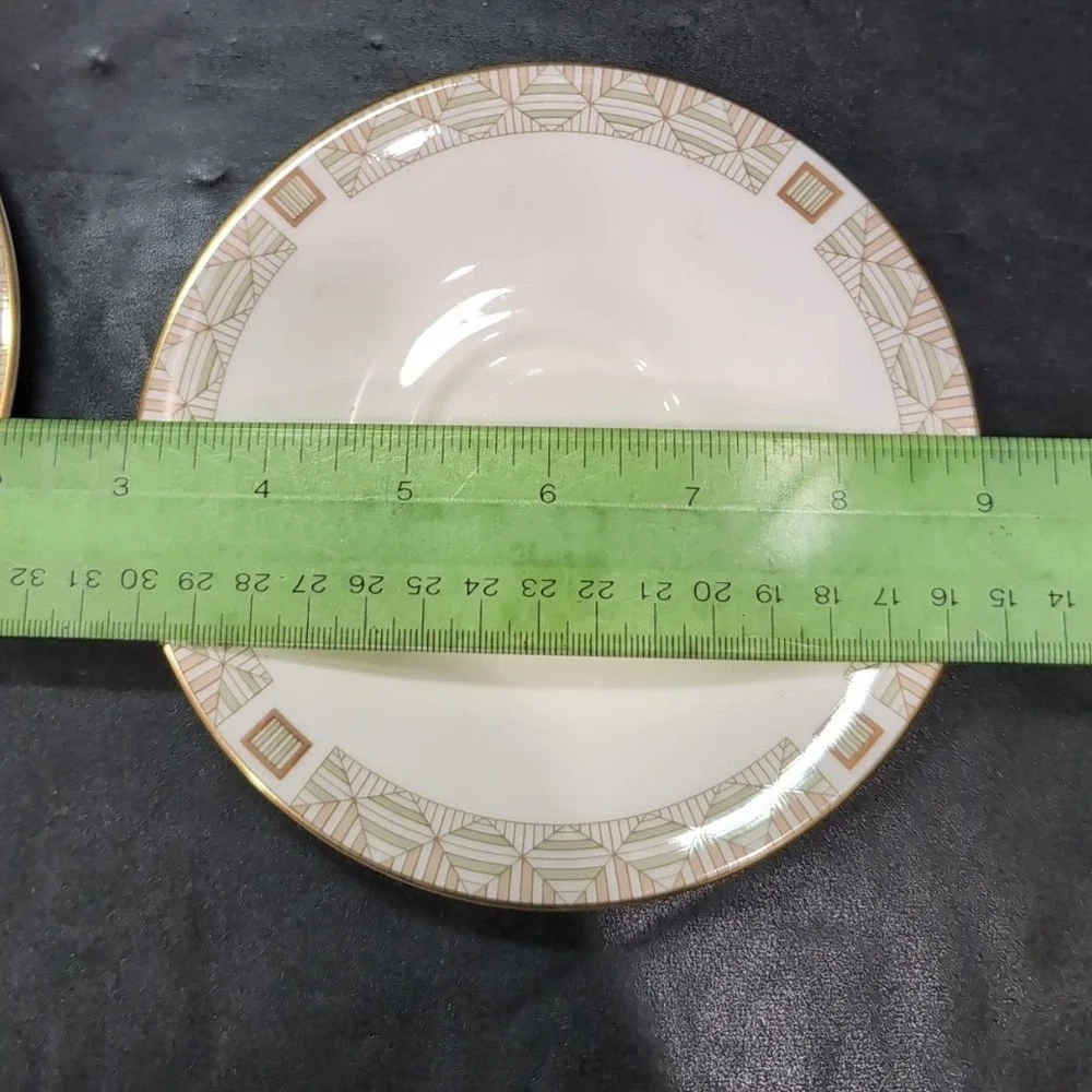 Royal Doulton White Nile Four Piece‎ Place Setting, Vintage Fine China Tableware